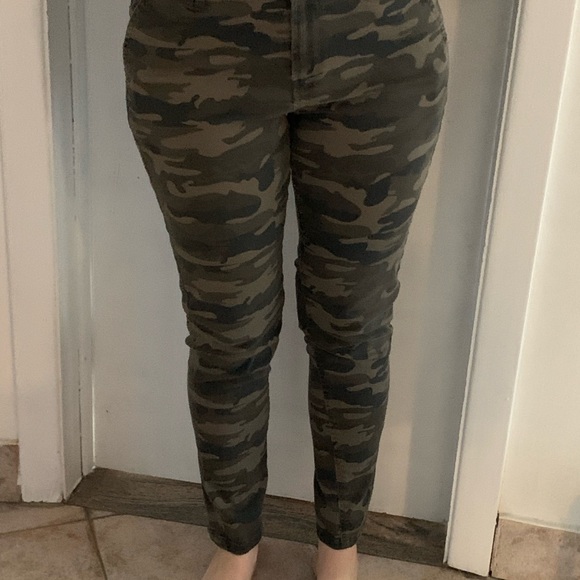 Sanctuary camo women’s jeans size 29 - Picture 2 of 12